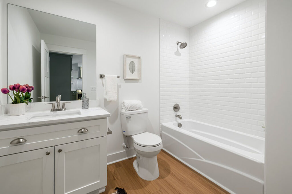 small-bathroom-renovation