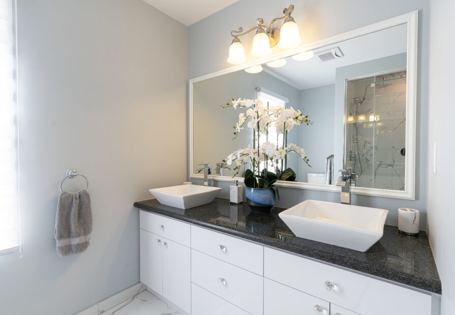 Luxury 1100 sq ft Basement Renovation with Sauna & Kitchen in Mississauga
