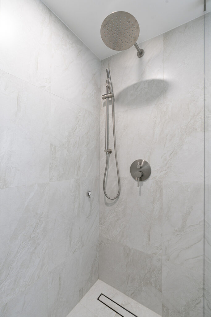 Shower - RenoDuck project